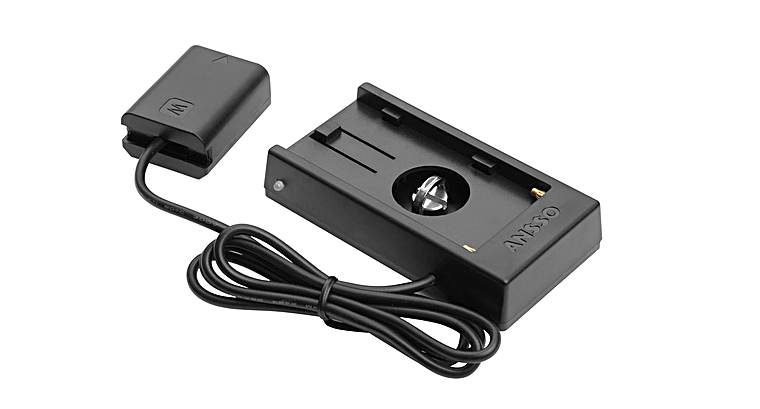 Adaptador NP-F970 a NP-FW50 para Sony A7s / A7s II · Alquiler de equipos audiovisuales en Bogotá, Colombia · ARTTV Pro Rental