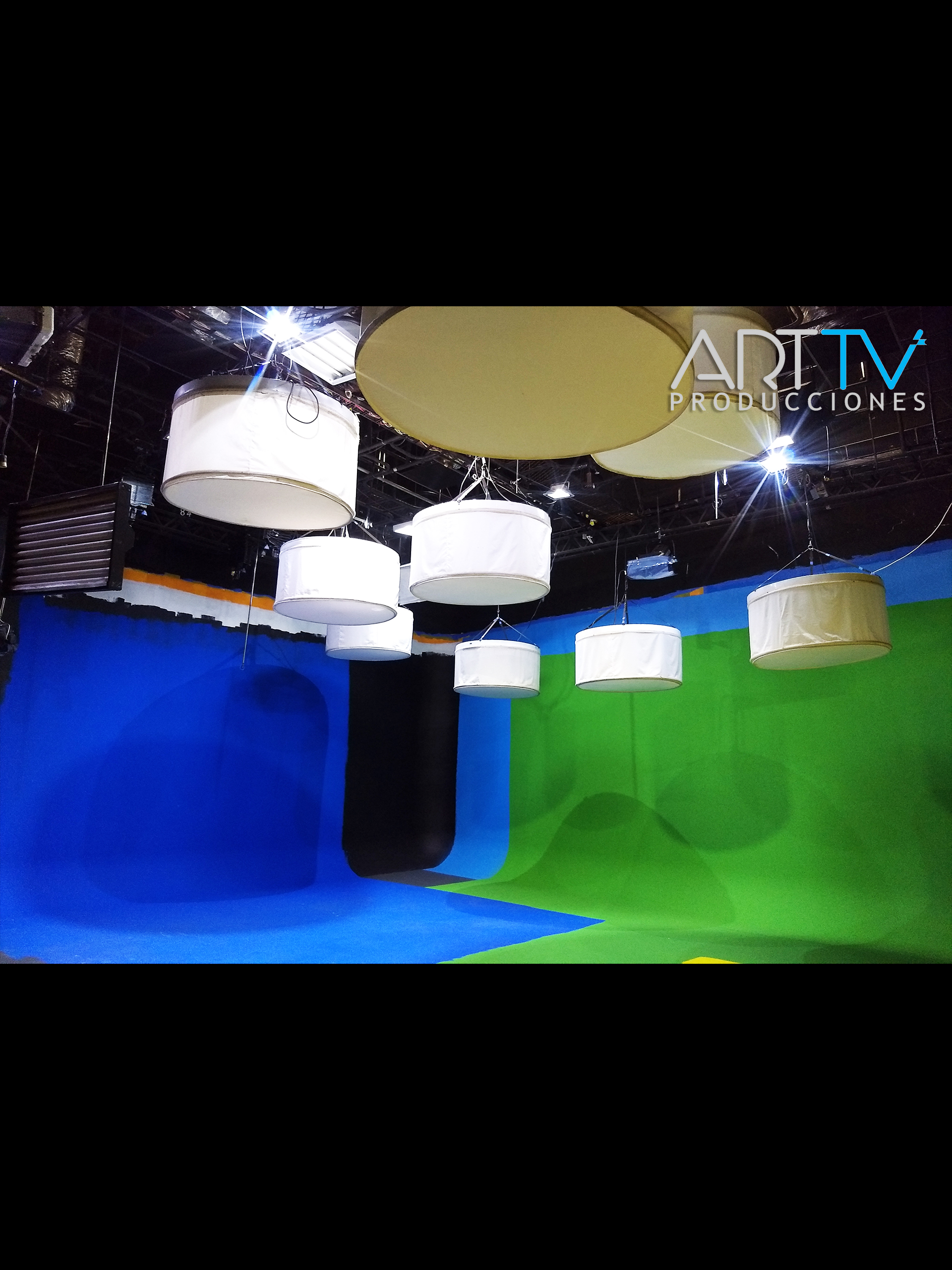 PACK ESTUDIO 3 · Alquiler de equipos audiovisuales en Bogotá, Colombia · ARTTV Pro Rental